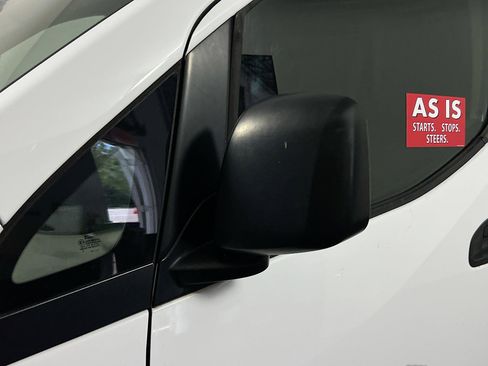 Used 2020 Nissan NV200 S FWD image 11