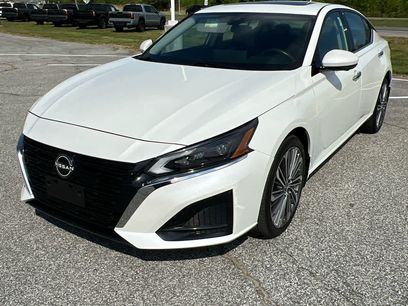Used 2023 Nissan Altima 2.5 SL