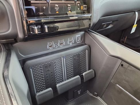 New 2026 RAM 1500 Limited AWD/4WD image 7