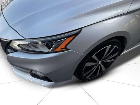 Used 2021 Nissan Altima 2.5 SR image 11