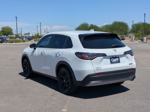 Used 2023 Honda HR-V Sport image 3