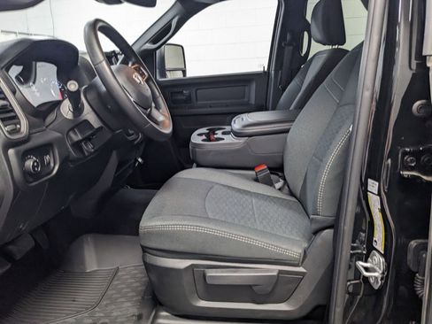 New 2025 RAM 3500 Tradesman image 18