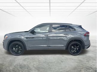 New 2026 Volkswagen Atlas Cross Sport SEL R-Line AWD/4WD video 2