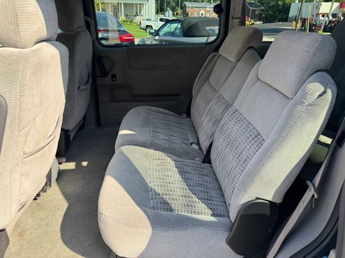Used 2002 Chevrolet Venture LS FWD image 24