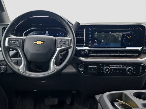 Used 2025 Chevrolet Silverado 1500 LT w/ Protection Package AWD/4WD image 12