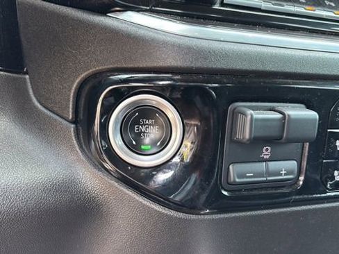 Used 2024 Chevrolet Silverado 2500 LTZ w/ LTZ Premium Package image 25