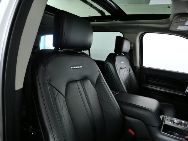 Used 2019 Ford Expedition Platinum AWD/4WD image 10