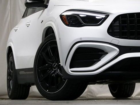 Certified 2025 Mercedes-Benz GLA 35 AMG 4MATIC image 4