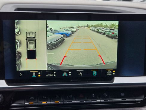 Used 2022 Chevrolet Silverado 1500 LTZ w/ Technology Package image 21