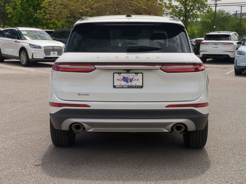 New 2026 Lincoln Corsair Premiere FWD image 4