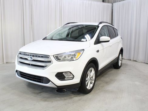Used 2018 Ford Escape SE FWD image 35