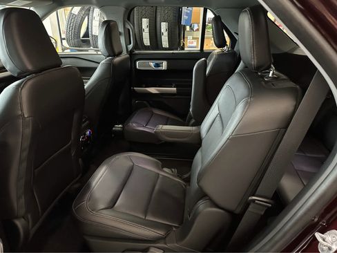 Used 2023 Ford Explorer Limited w/ Equipment Group 301A image 28