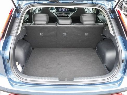 Certified 2025 Kia Niro EX FWD image 27