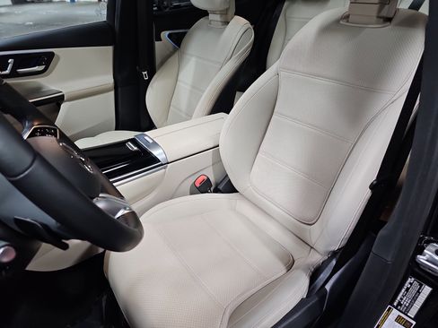 Certified 2024 Mercedes-Benz GLC 300 4MATIC image 17