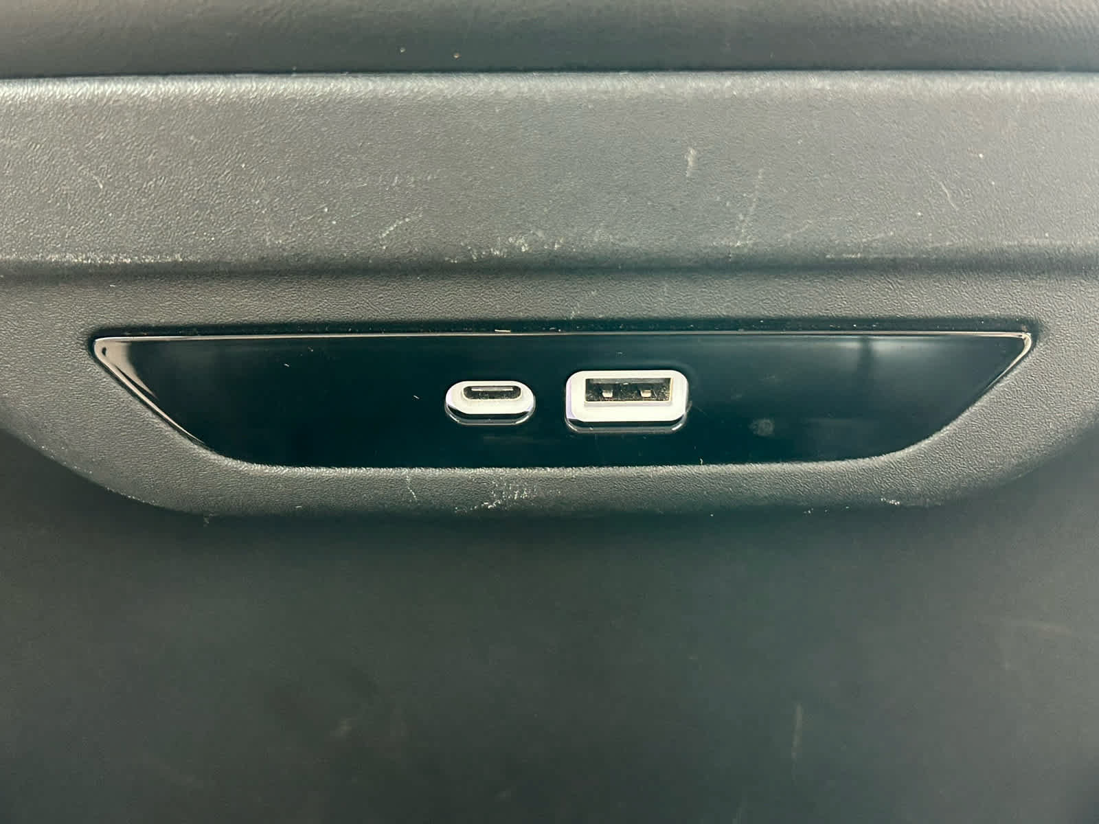 Used 2024 Chrysler Pacifica Touring-L FWD image 13