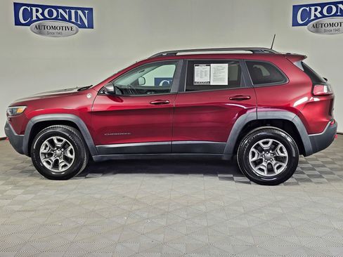 Used 2019 Jeep Cherokee Trailhawk w/ Cold Weather Group AWD/4WD image 35