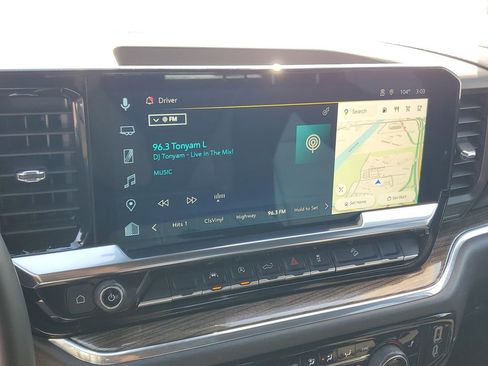 Used 2025 Chevrolet Silverado 1500 LT Trail Boss w/ Protection Package AWD/4WD image 30