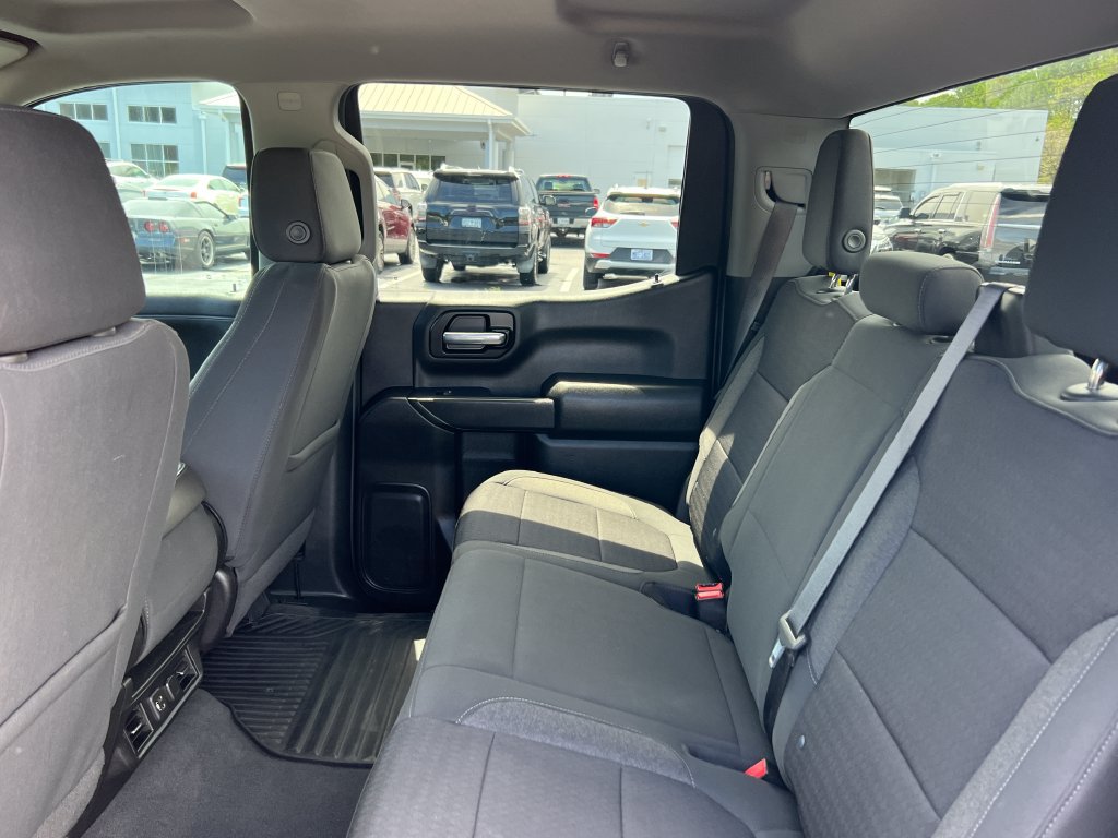 Used 2022 Chevrolet Silverado 1500 LT w/ Safety Package AWD/4WD image 15