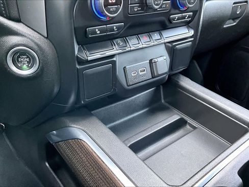 Used 2022 Chevrolet Silverado 1500 LT Trail Boss image 36