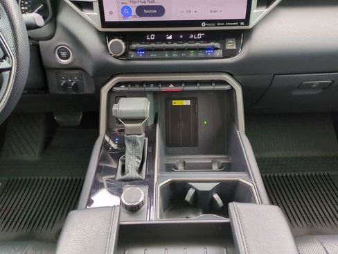 Used 2022 Toyota Tundra Limited RWD image 18
