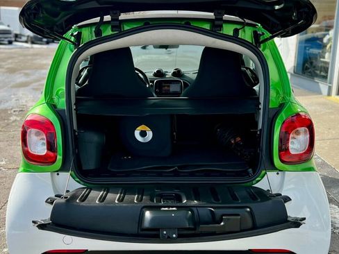 Used 2017 smart fortwo electric drive image 8