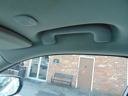 Used 2023 Jeep Grand Cherokee image 23