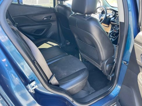 Used 2020 Buick Encore Preferred FWD image 17