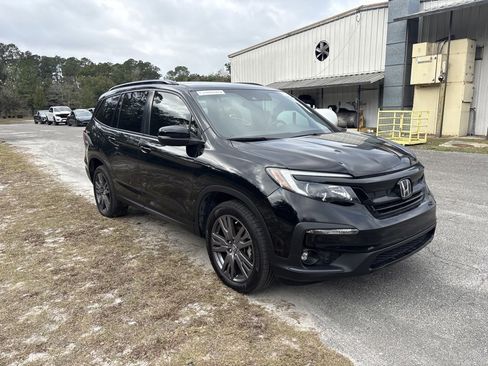 Used 2022 Honda Pilot Sport image 2