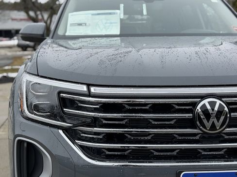 New 2026 Volkswagen Atlas SEL image 4