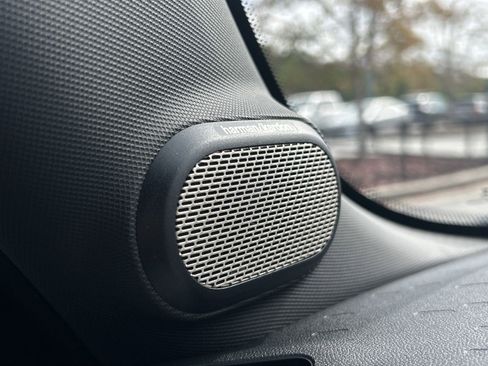 Used 2025 MINI Cooper 2-Door Hardtop image 26