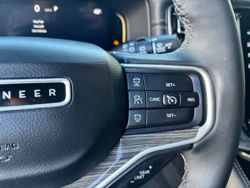 Used 2022 Jeep Wagoneer Series II image 18