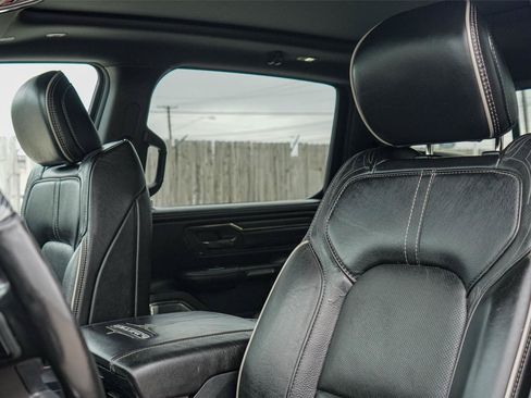 Used 2020 RAM 1500 Limited AWD/4WD image 11