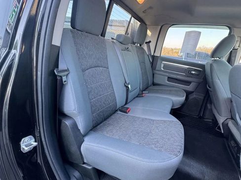 Used 2018 RAM 2500 Big Horn image 24