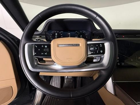 Used 2025 Land Rover Range Rover SE AWD/4WD image 29