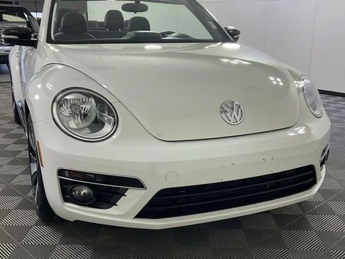 Used 2013 Volkswagen Beetle 2.0T FWD image 8
