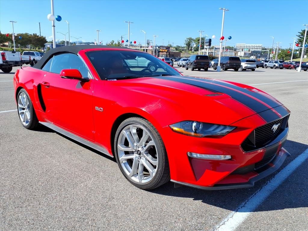 Used 2019 Ford Mustang GT Premium w/ Equipment Group 401A RWD image 3