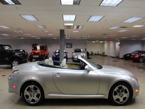 Used 2002 Lexus SC 430 Convertible image 37