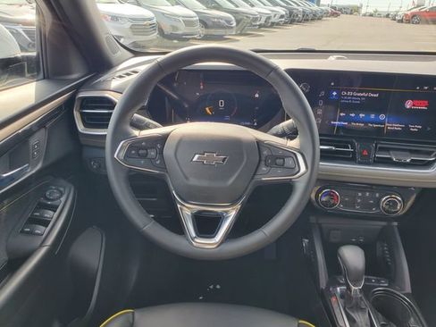 Used 2025 Chevrolet TrailBlazer ACTIV w/ Driver Confidence Package AWD/4WD image 16