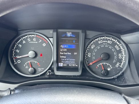 Used 2023 Toyota Tacoma SR AWD/4WD image 18