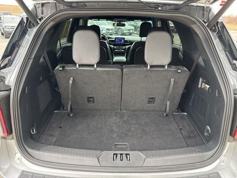 Used 2024 Ford Explorer ST-Line w/ Class IV Trailer Tow Package image 5