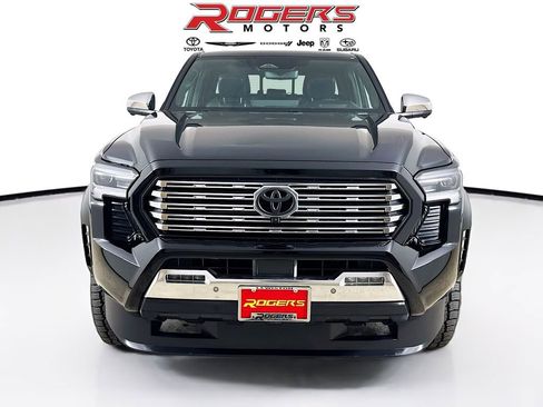 Certified 2025 Toyota Tacoma Limited AWD/4WD image 7