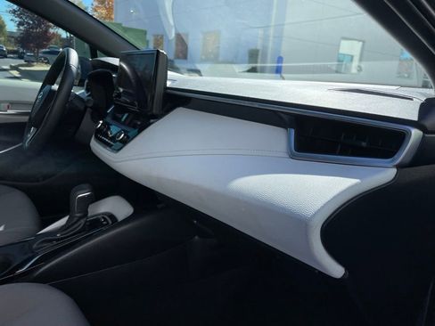 Used 2024 Toyota Corolla LE image 34