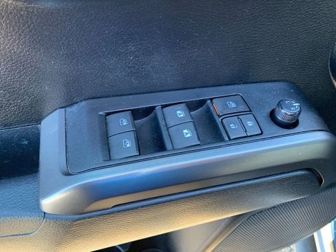 Used 2022 Toyota Tacoma TRD Sport image 13