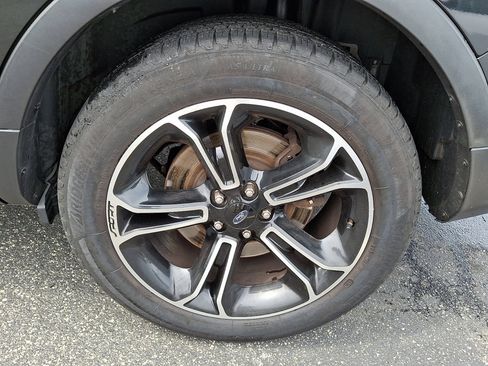 Used 2015 Ford Explorer Sport AWD/4WD image 7
