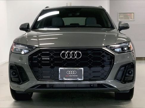Certified 2025 Audi Q5 2.0T Premium w/ Convenience Plus Package image 6