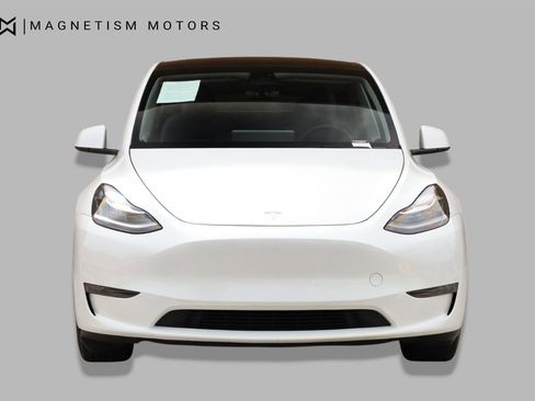 Used 2023 Tesla Model Y Long Range AWD/4WD image 5