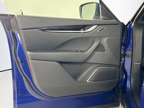 Used 2022 Maserati Levante Modena image 22