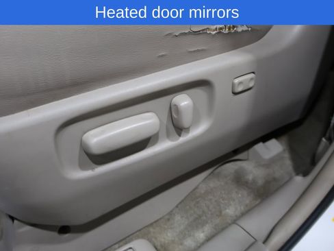 Used 2005 Toyota Sienna XLE image 12