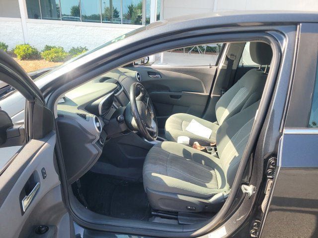 Used 2017 Chevrolet Sonic LT w/ Convenience Package FWD image 23