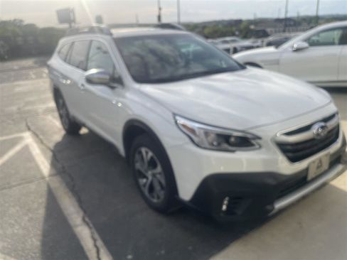 Used 2020 Subaru Outback Touring w/ Popular Package #2 image 3